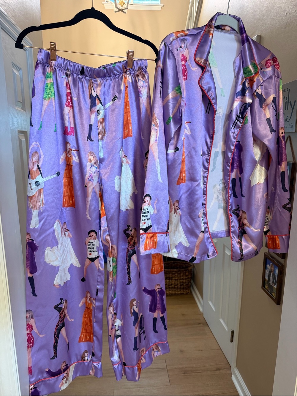 Taylor Swift Lavender Satin Pajama Set from Eras Tour, Small, NEW